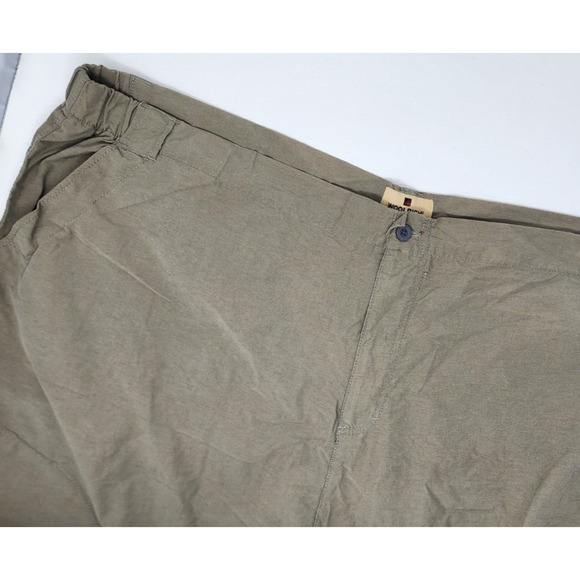 Woolrich Men's Flat Front Shorts Size 52  Color: Brown/Gray   7‎ Pockets - Picture 1 of 11